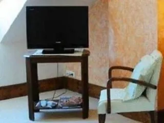 Couette-café Le Vendome Cote Jardin 2*