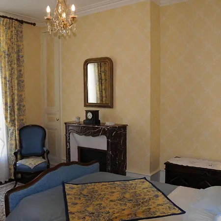Couette-café Le Vendome Cote Jardin Tours