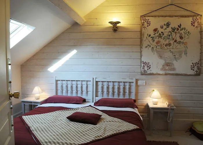 Le Vendome Cote Jardin 2*