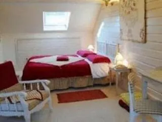 Le Vendome Cote Jardin Bed & Breakfast Tours